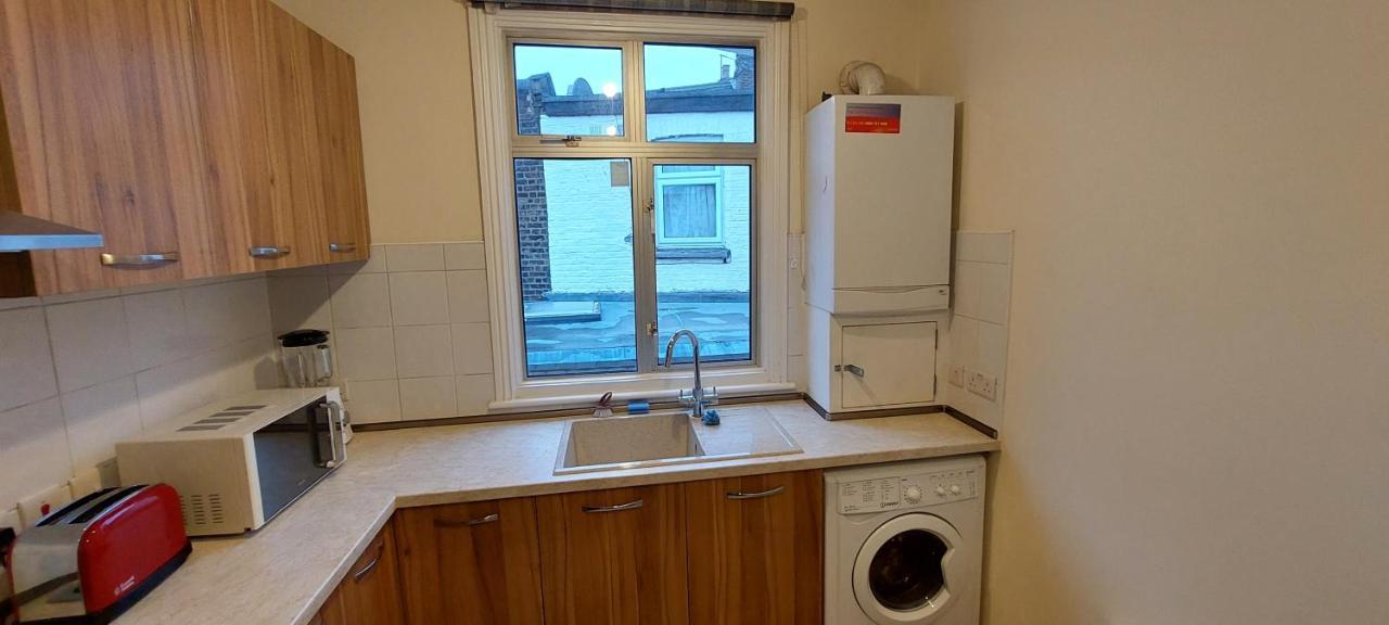 Family Friendly 3 Bedroom Flat Zone 2 - Children Stay Free! London Exteriör bild
