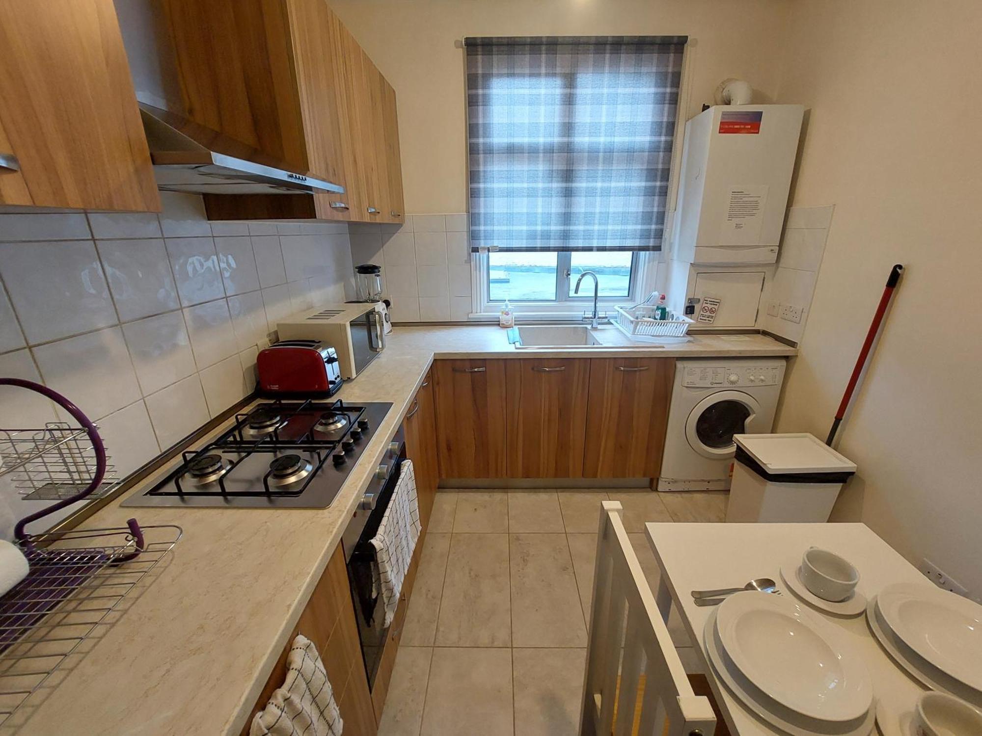 Family Friendly 3 Bedroom Flat Zone 2 - Children Stay Free! London Exteriör bild